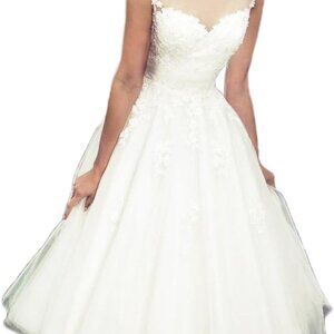 Women's Elegant Sheer Vintage Short Lace Wedding Dress for Bride